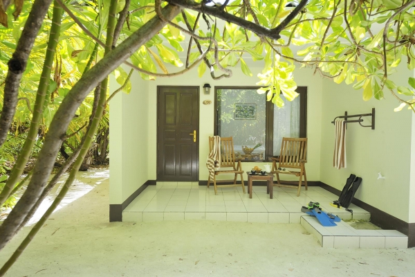 BEACHFRONT ROOM