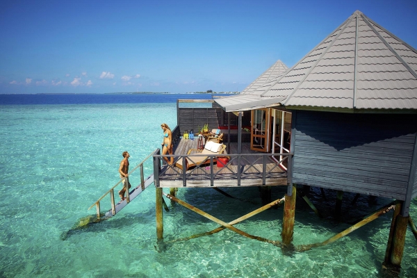 KOMANDOO ISLAND RESORT 